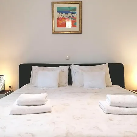 Green Park 2 Apartment