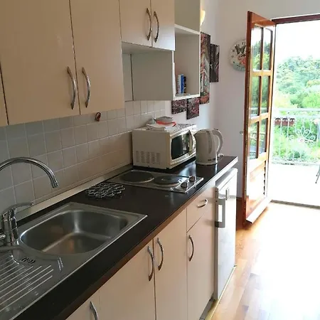 Green Park 2 Apartment