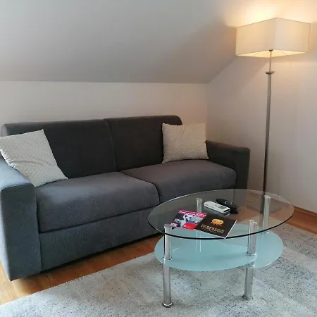 Green Park 2 Apartment